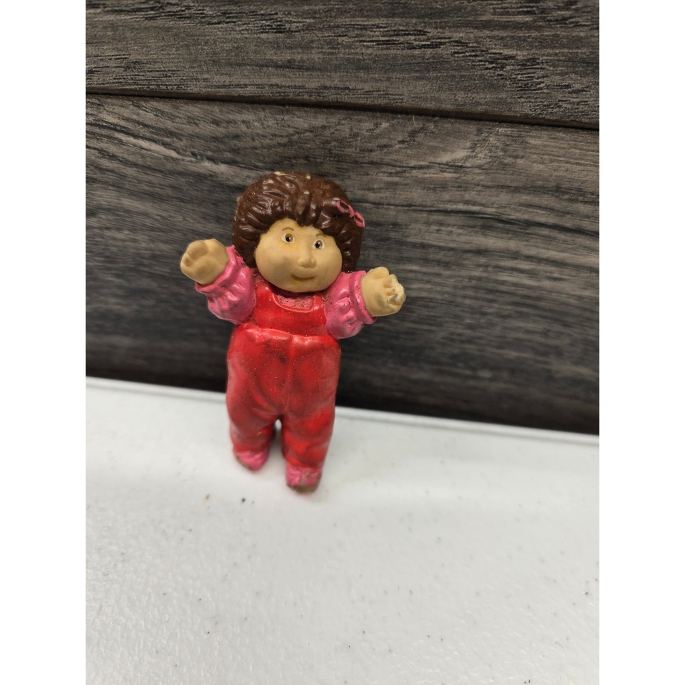 Vintage Cabbage Patch Kids PVC Mini Figure Girl Red Overalls Pink Shirt Toy 1984